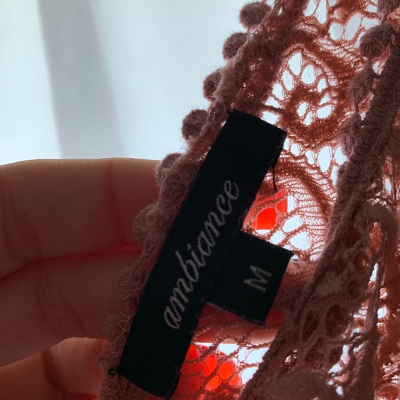 Pink romper - Picture 6 of 6